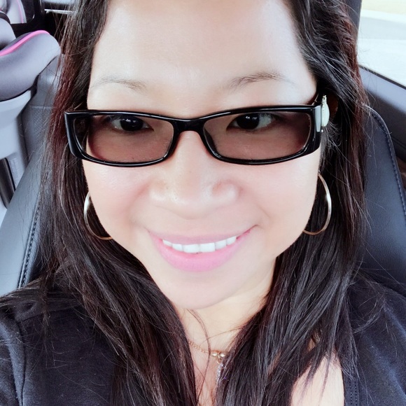 Meet your Posher, Buena - Picture 5 of 6